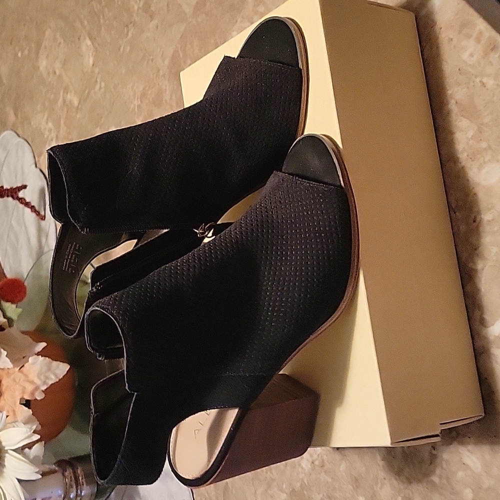 Nice open toe/back heels from Aldos